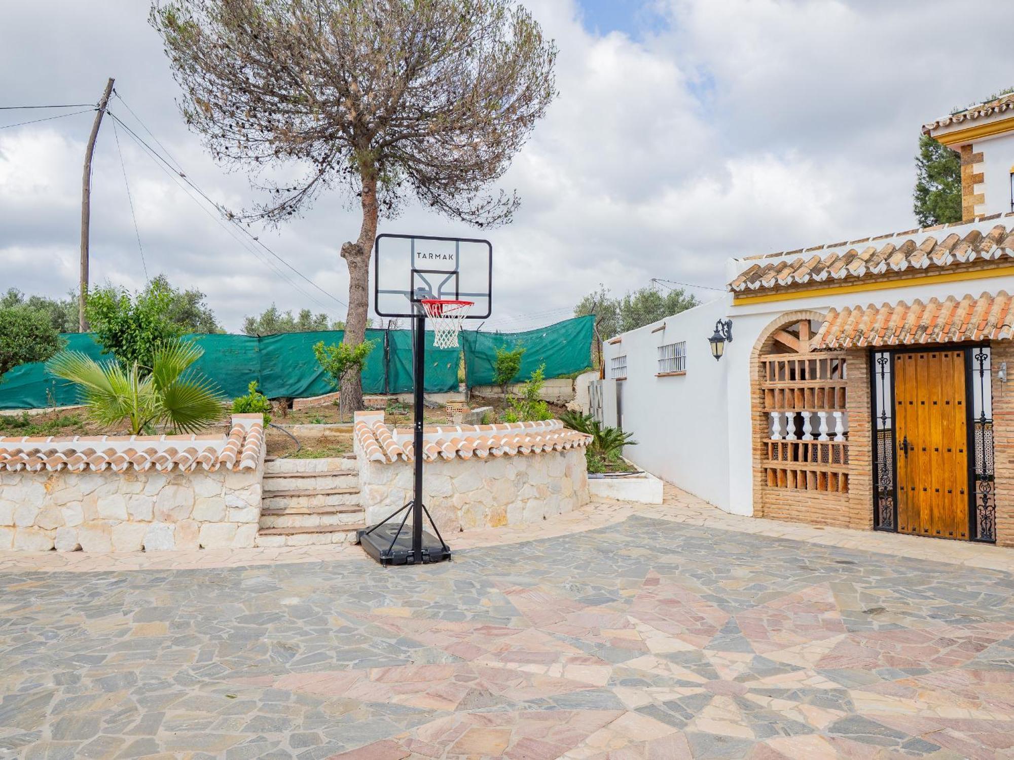 Cubo'S Villa Fina & Minigolf Included Malaga Exterior photo